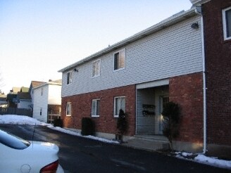 Primary Photo - 2328-2338 Guilderland Ave