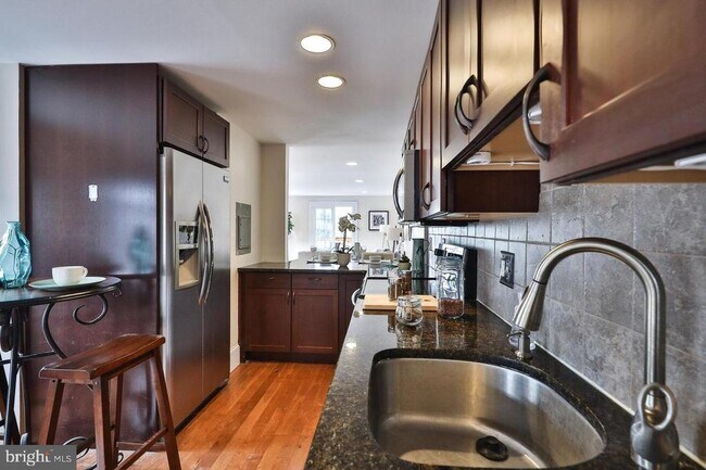 Foto del edificio - 630 N 17th St
