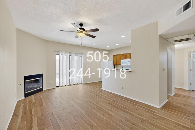 Building Photo - 1121 Meadowlark Way SE