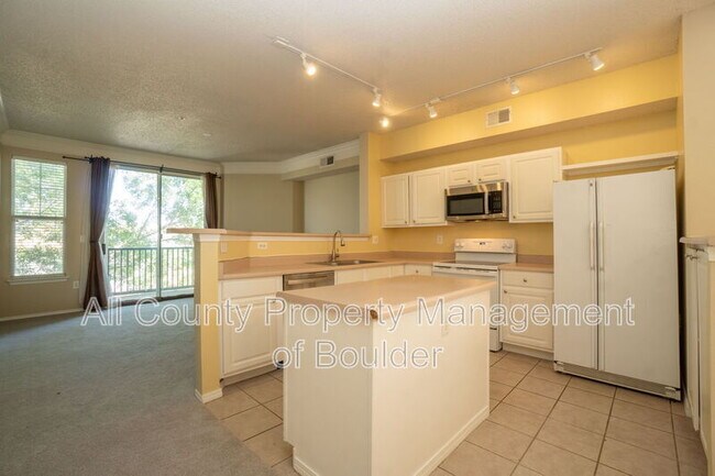 Building Photo - 2049 Eagle Ave