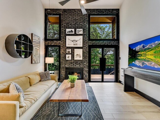 Foto del edificio - 5701 Westslope Dr