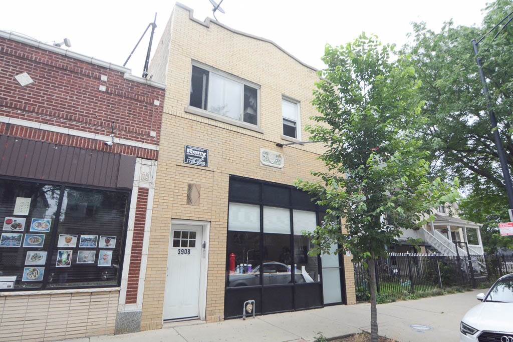 3908 W Montrose Ave Unit R3, Chicago, IL 60618 Condo for Rent in