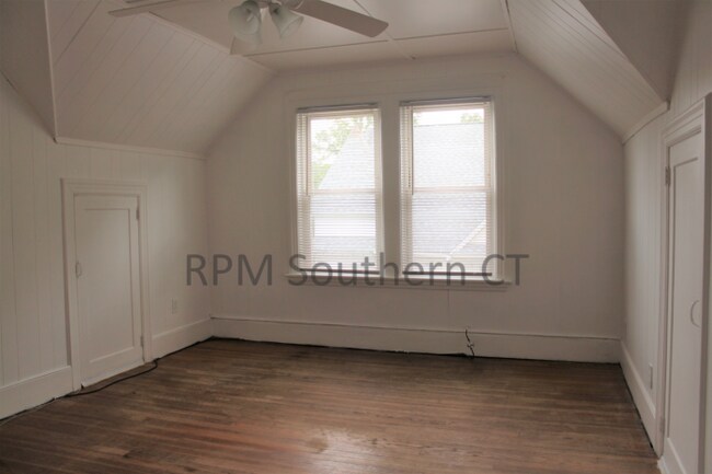 Building Photo - 2 bedroom in Seymour CT 06483-3129