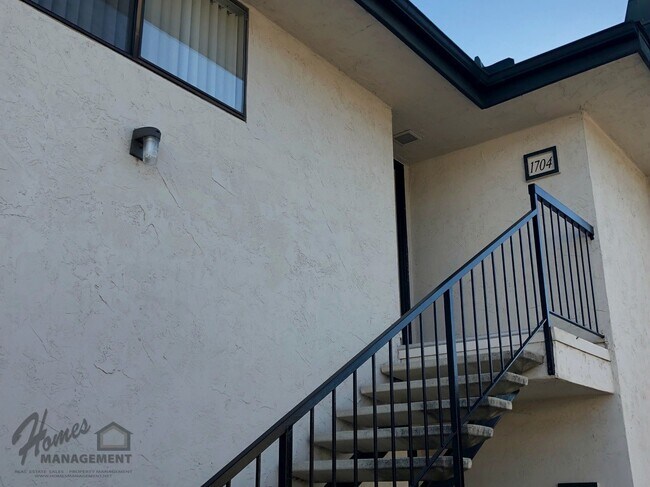 Foto del edificio - Homes Management - 1 Bedroom Condo in Vermont Villas Community