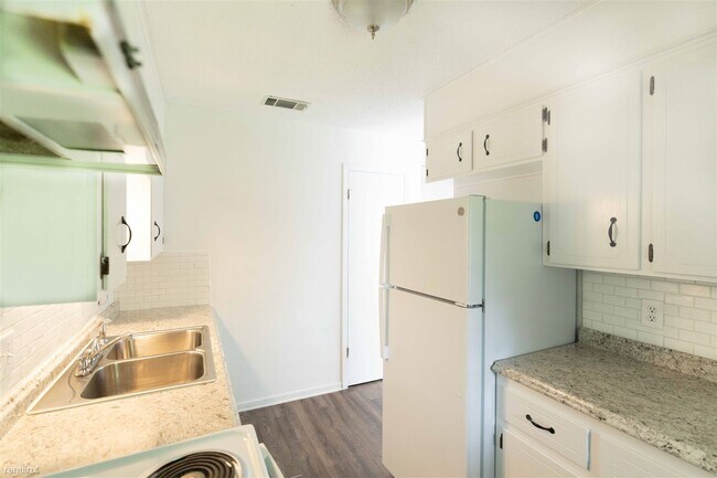 Foto del edificio - 2 br, 1.5 bath Townhome - 3806 Charolais D...