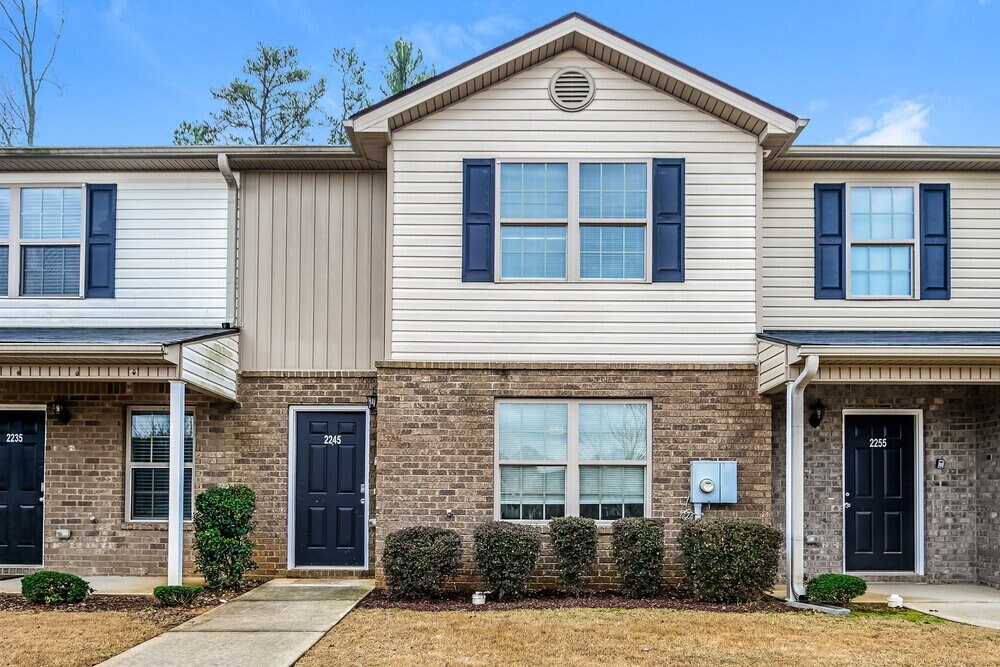 Primary Photo - 2245 Marlin Dr