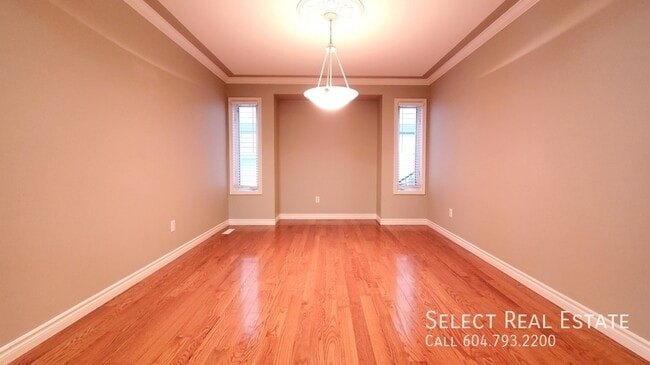 Building Photo - 46483 Valleyview Rd
