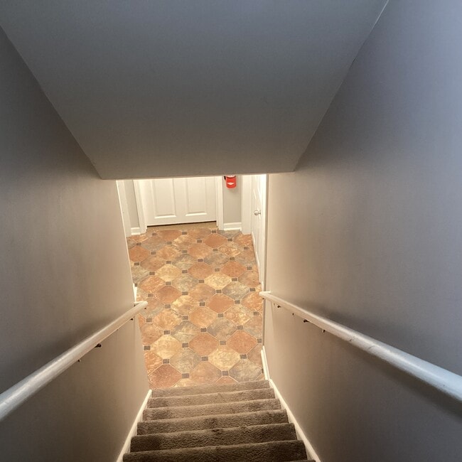 Foto del edificio - 1870 72nd St SW