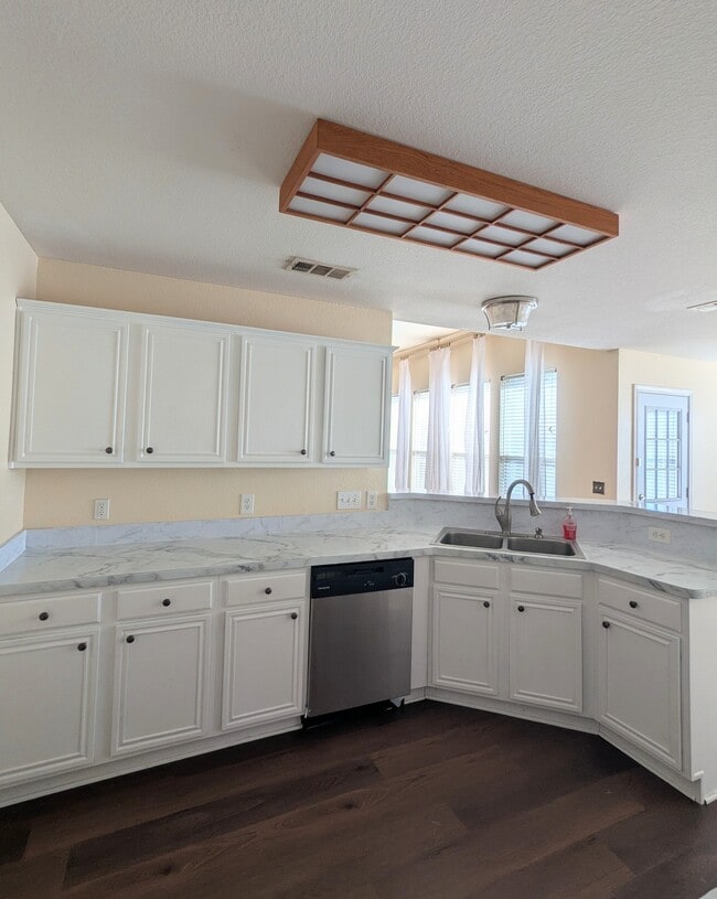 Foto del edificio - 124 S Bending Oak Ln