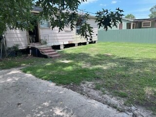 Foto del edificio - 5074 Sumrall Dr