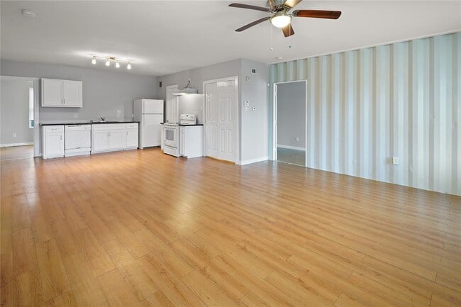 Foto del edificio - 3541 Mt Pleasant St
