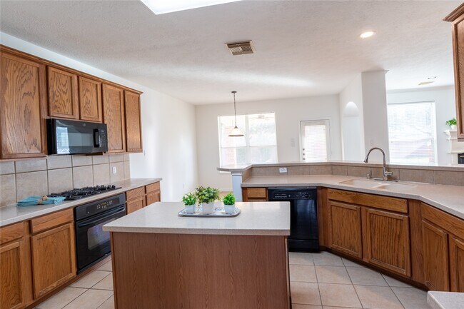 Foto del edificio - 2109 Auburn Shores Dr