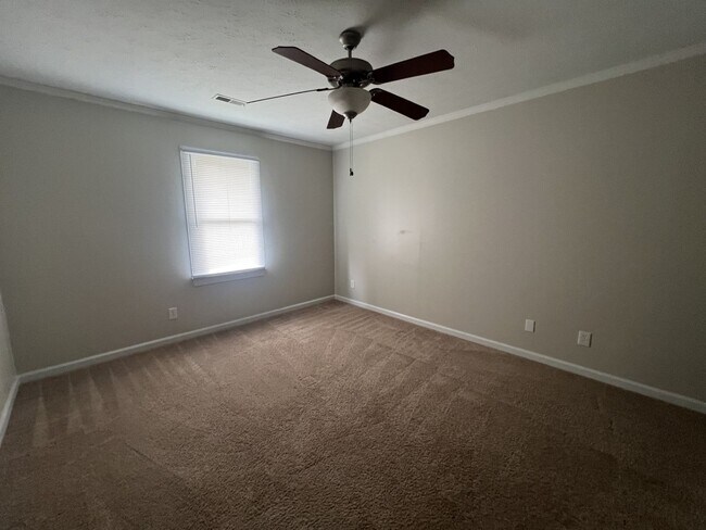Building Photo - 3BD/2.5BTH RENTAL HOME