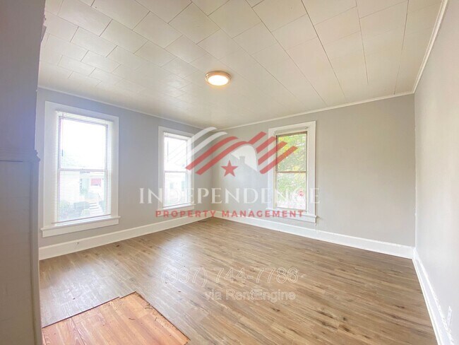 Foto del edificio - 323 Harrison St