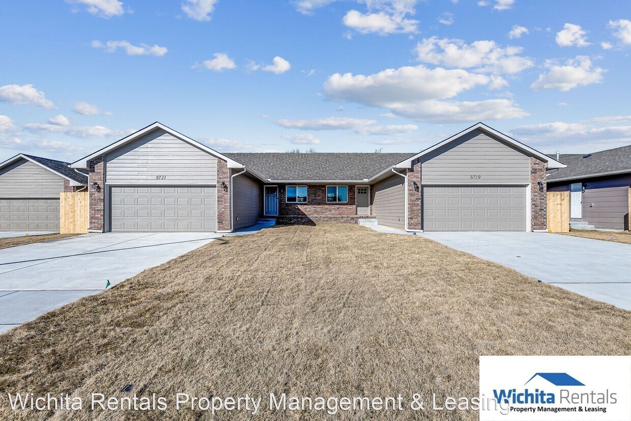 Foto principal - 4 br, 3 bath House - 8719 E. Chris Ct.