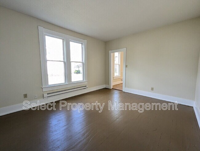 Foto del edificio - 1132 Rivermet Ave