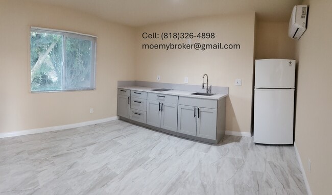 Foto del edificio - 20643 Cohasset St