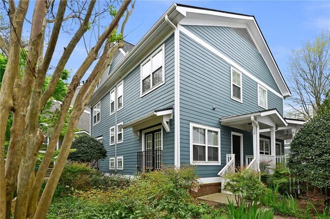 Foto del edificio - 272 Carlyle Park Dr