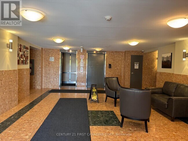 Building Photo - 30-630 Chapman Ct