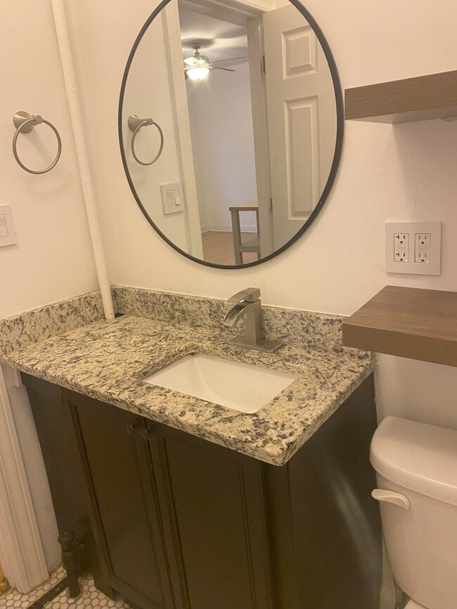 Building Photo - 2900 N Richmond St