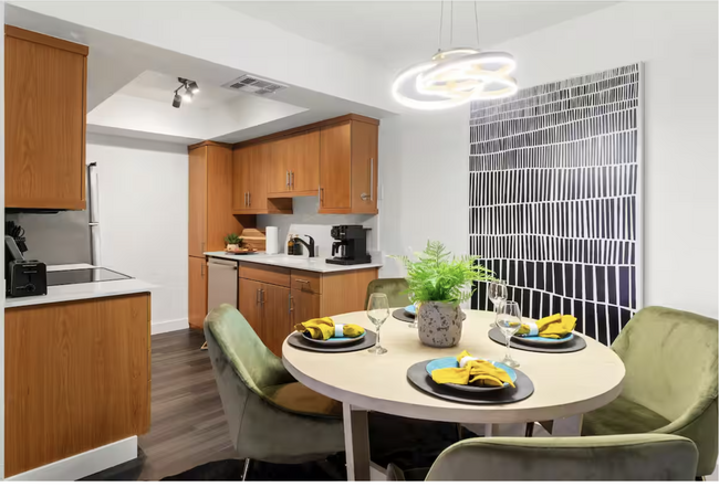 Kitchen and dining area. All new appliances - 7350 N Via Paseo del Sur