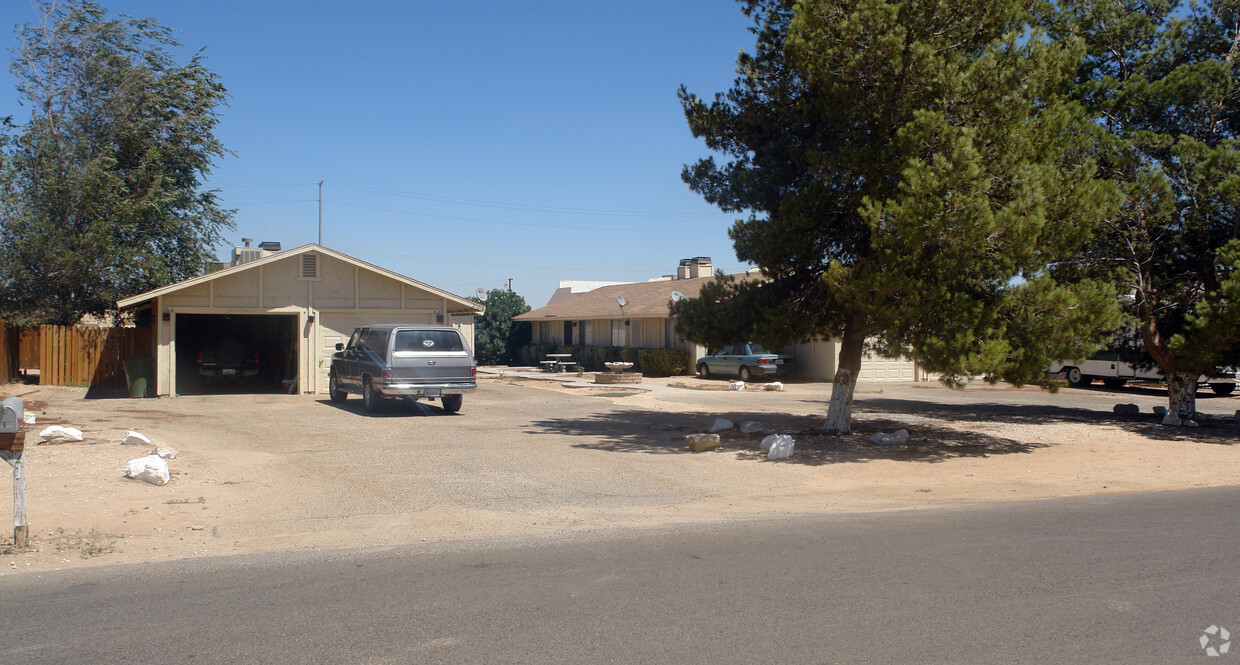 Primary Photo - 21018 Laguna Rd