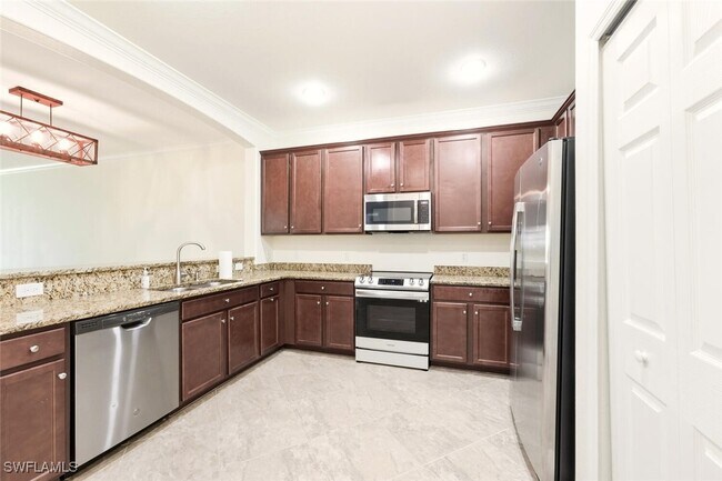 Foto del edificio - 2080 Wellington St