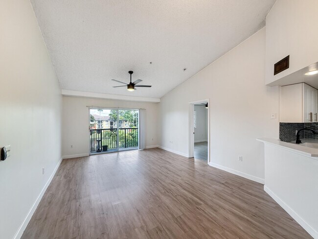 Foto del edificio - 4155 N Haverhill Rd