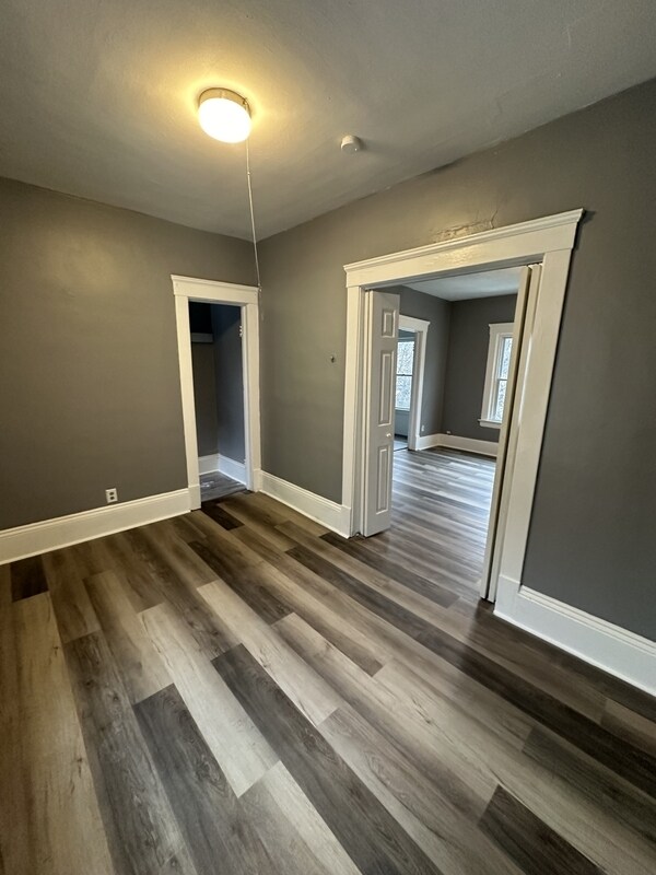 Foto del edificio - 2177 W 83rd St