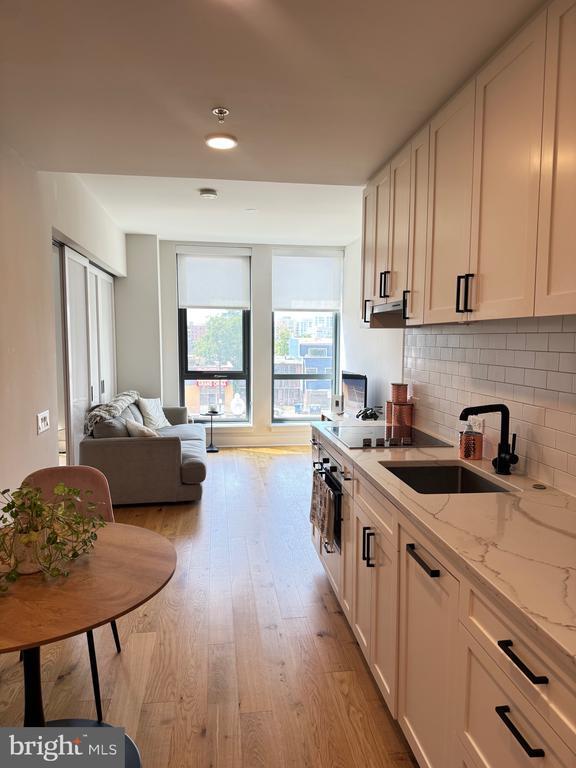 Foto principal - 1211 Van St SE