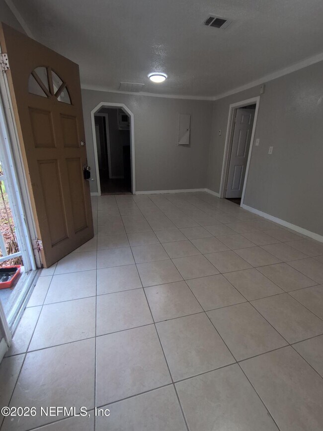 Building Photo - 1037 Detroit St