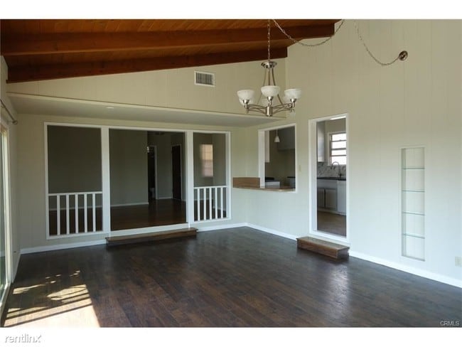 Building Photo - 4603 Newton St