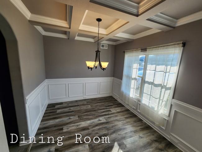Building Photo - 1305 Millet Dr