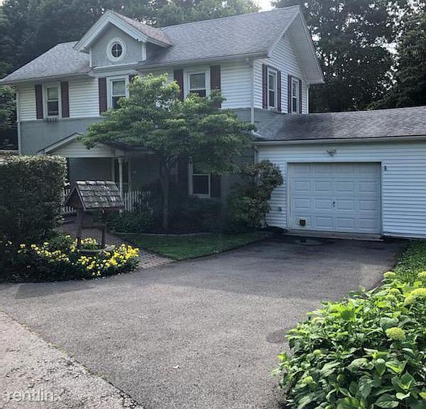Building Photo - 3 br, 1.5 bath House - 12 Victory Ln
