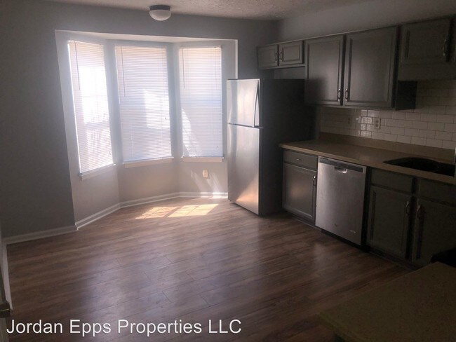 Building Photo - 7033 Panda Rd