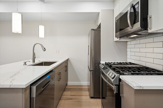 Foto del edificio - 3804 Lancaster Ave