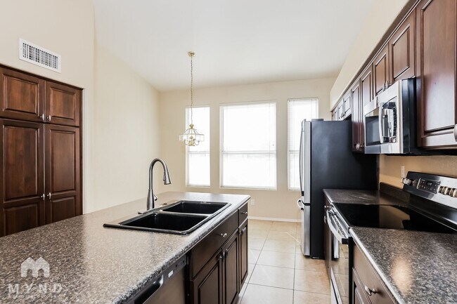 Building Photo - 4126 W Monona Dr