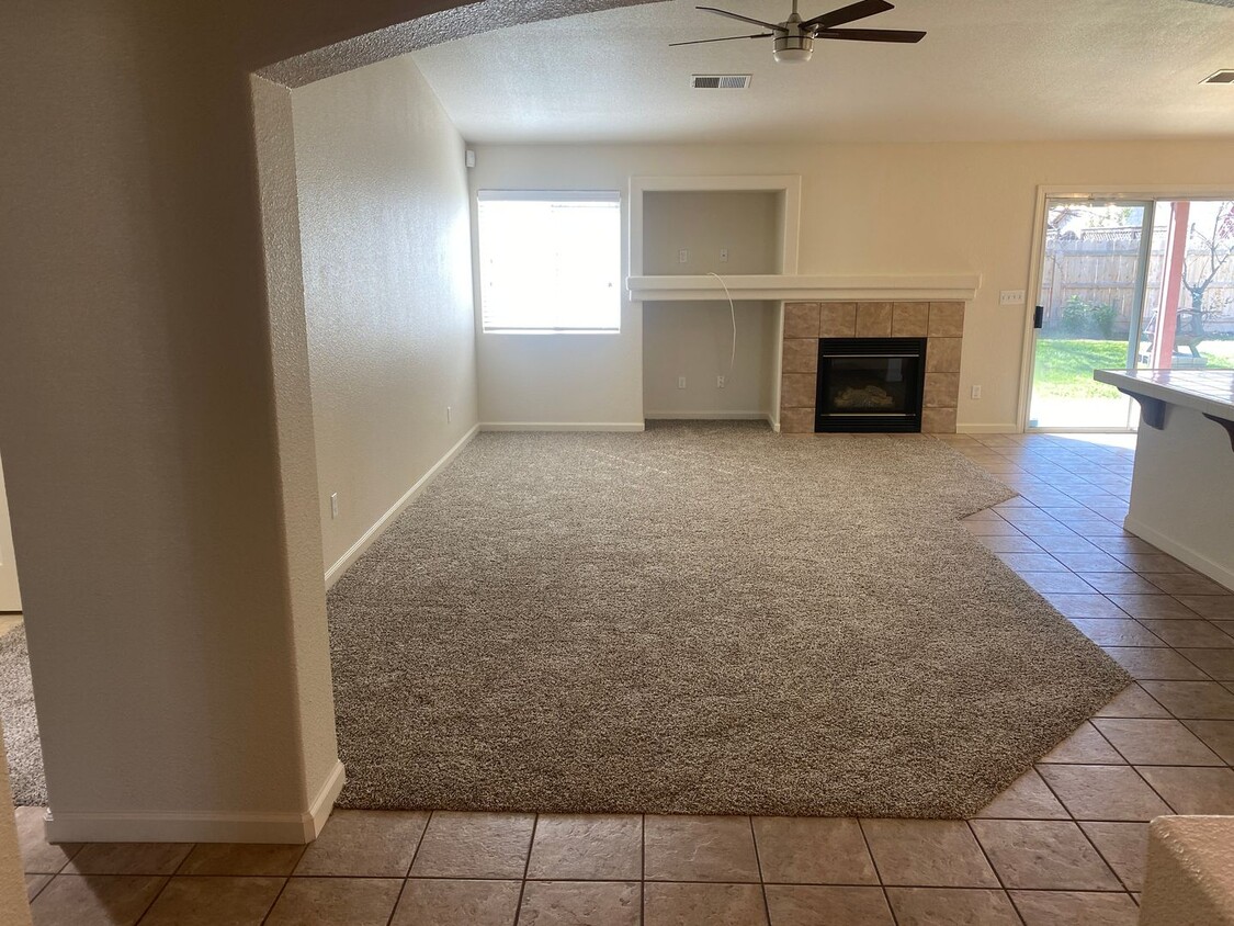 Foto principal - 4711 W Mary Ave