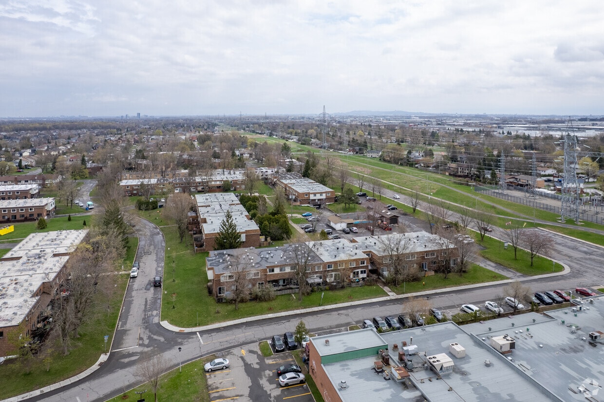 Aerial Photo - Place Hurteau