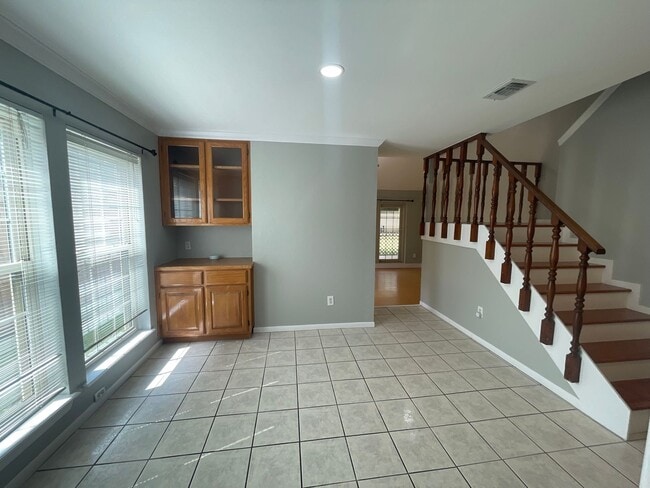 Building Photo - 3/2-Aavlaible Breckenridge Subdivision