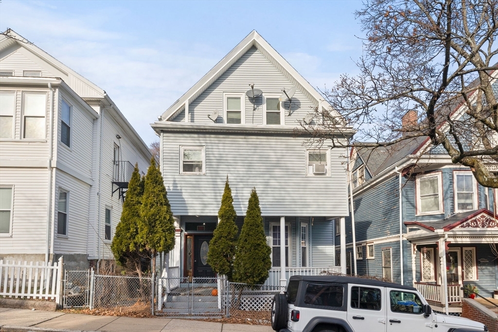Primary Photo - 18 Gaston St