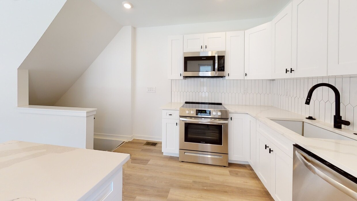 Photo - 1514 Master St Apartment