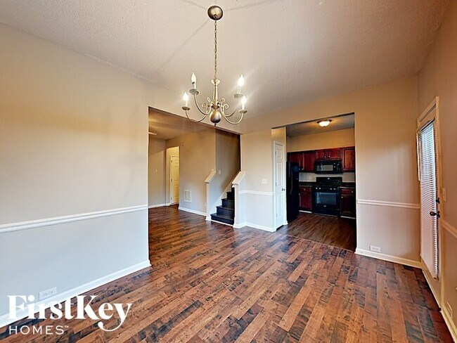 Building Photo - 2204 Crossrail Dr