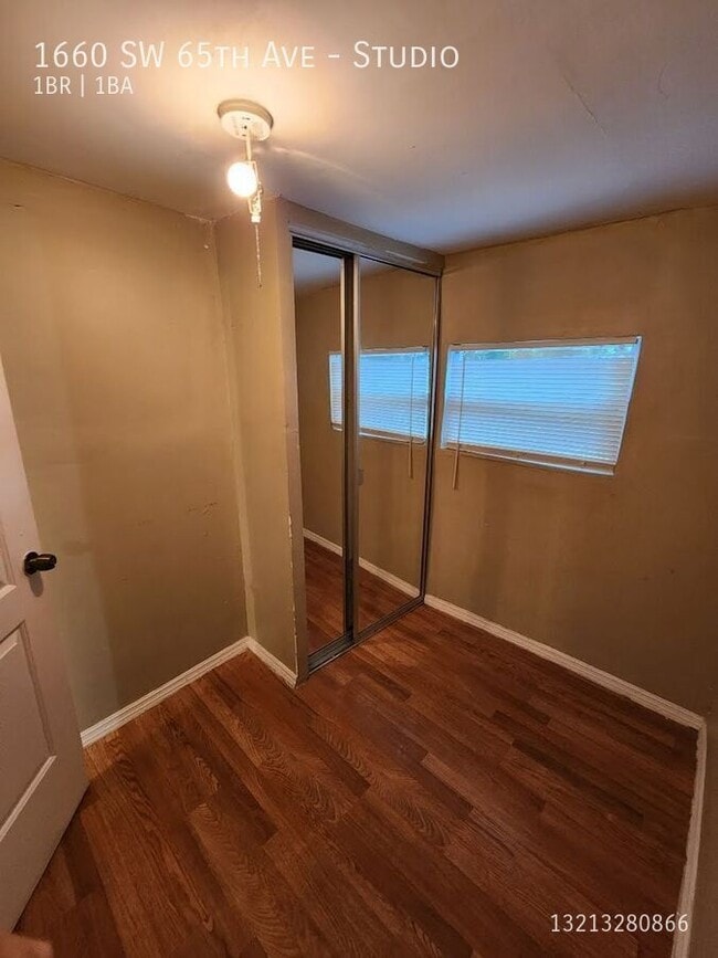 Building Photo - 1660 SW 65th Ave