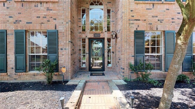 Building Photo - 20239 Hampshire Rocks Dr