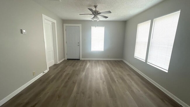 Foto del edificio - 918 3rd Ave S