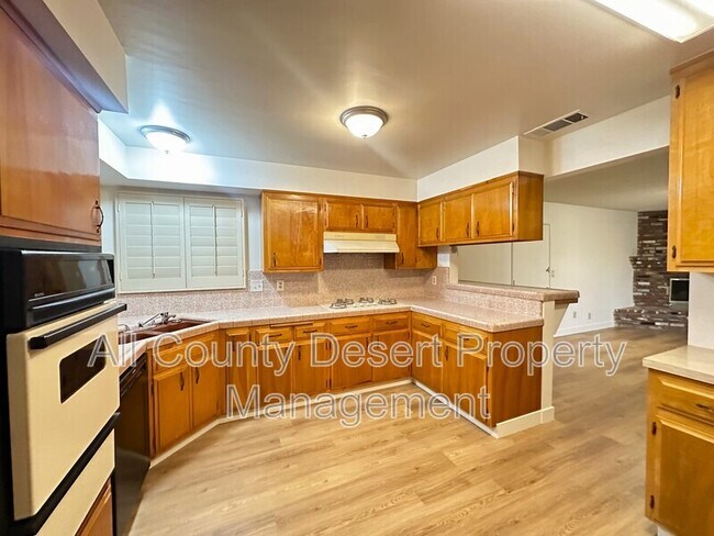 Foto del edificio - 81867 Lancer Way