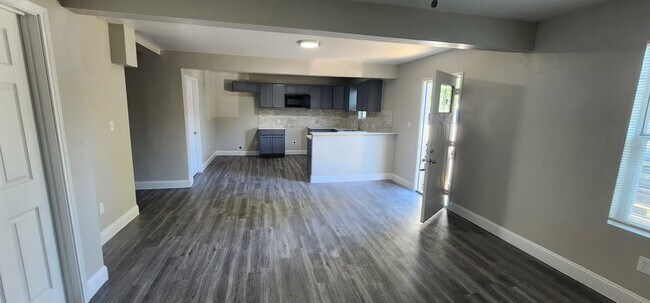 Foto del edificio - 6914 Gonzales St