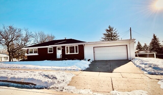 Primary Photo - 9607 W Rosedale Ave
