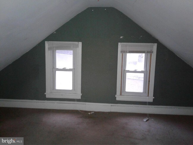 Building Photo - 738 Buck Ln